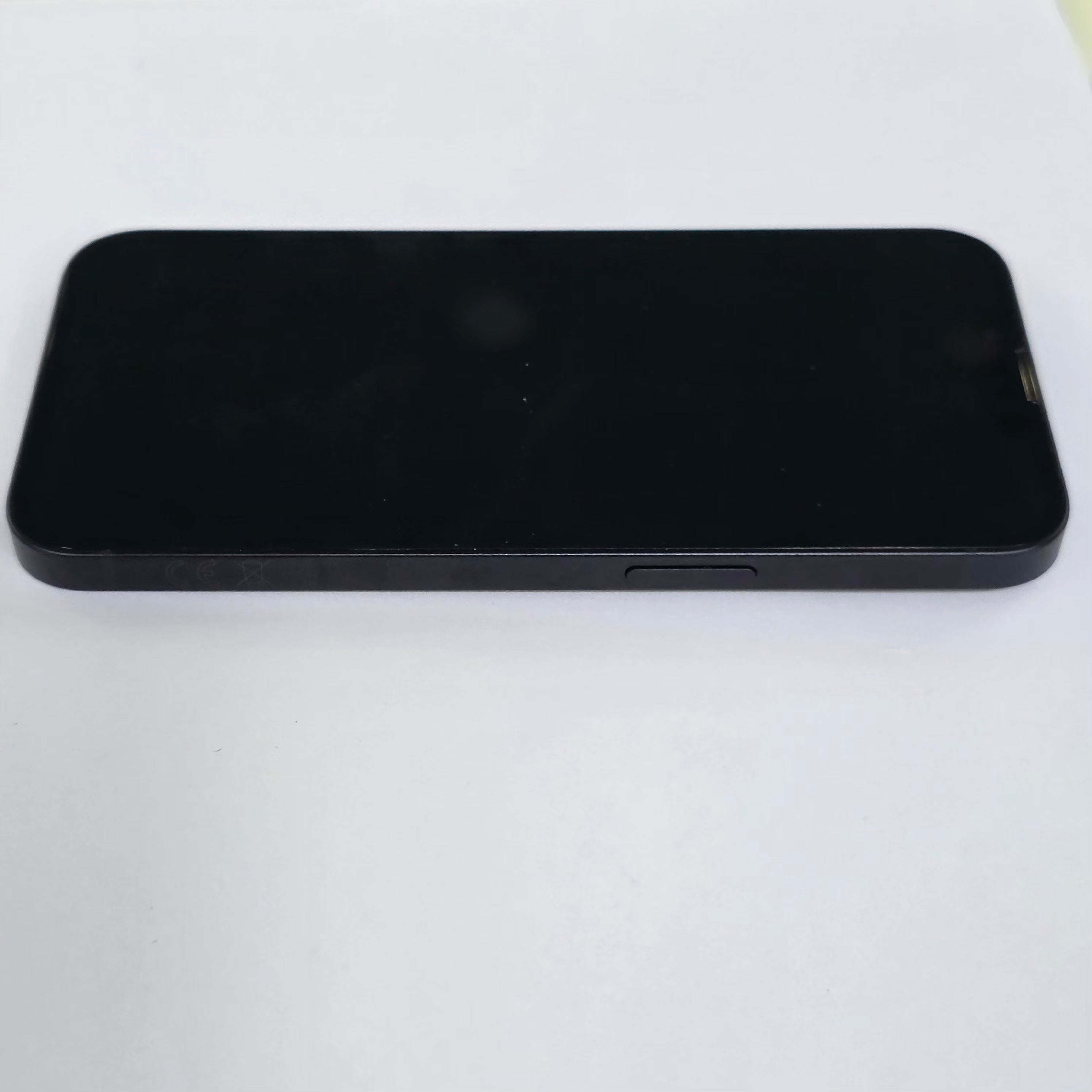 iPhone 13 - 128GB - UAE version - Excellent