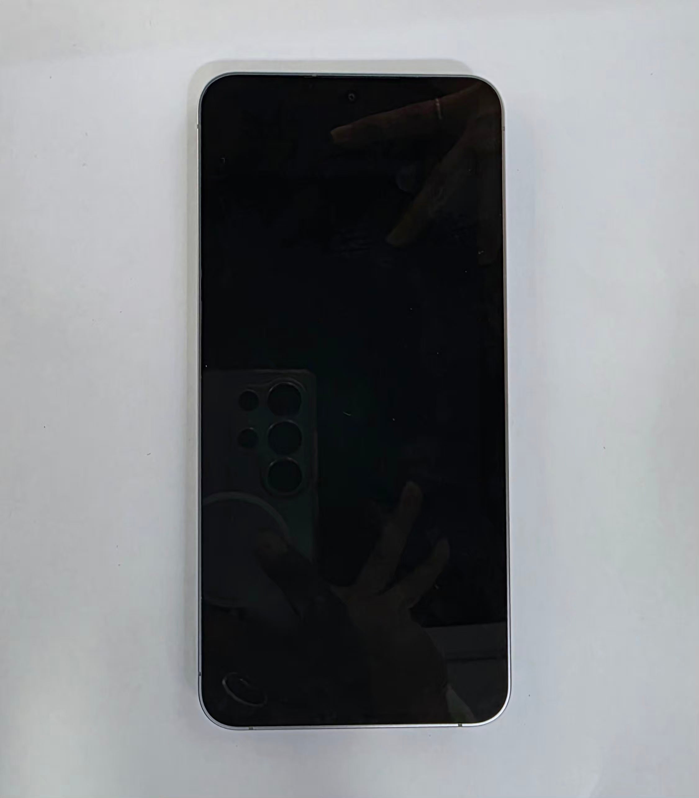 Samsung S25 Fe - 256GB (8GB RAM) - UAE version - Excellent