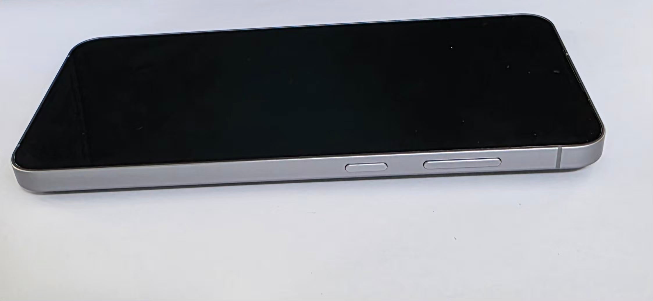Samsung S25 Fe - 256GB (8GB RAM) - UAE version - Excellent