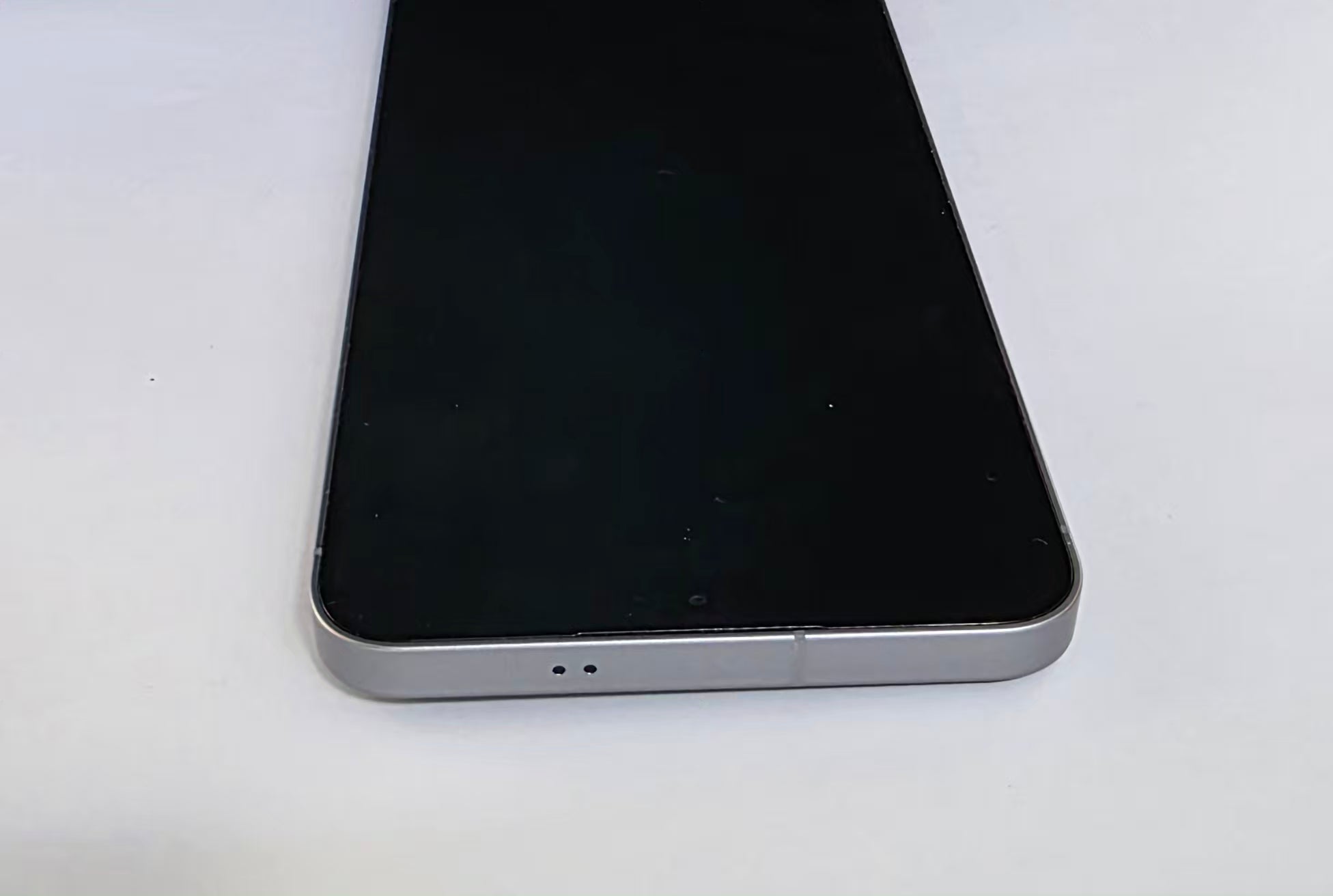 Samsung S25 Fe - 256GB (8GB RAM) - UAE version - Excellent