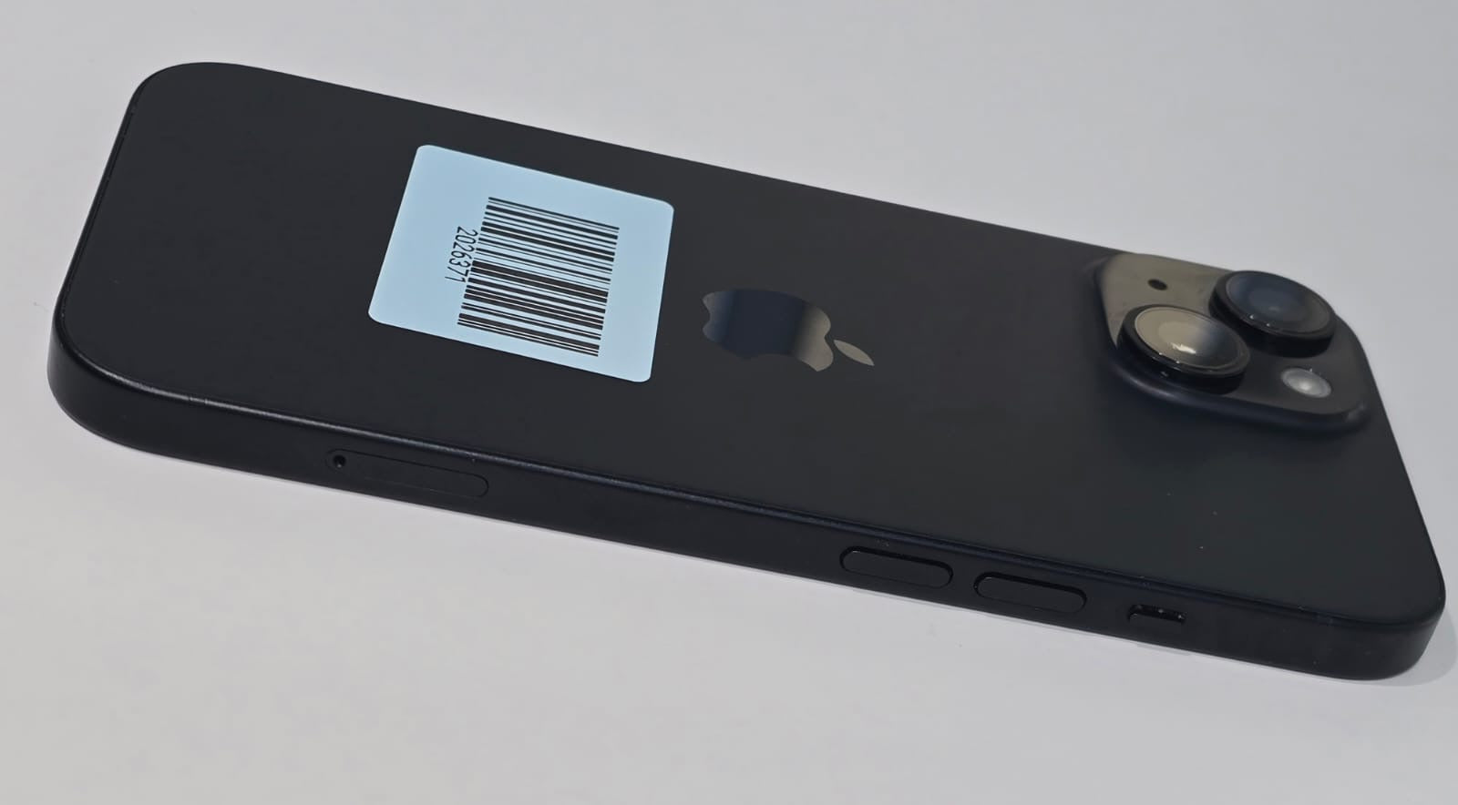 iPhone 15 - 128GB - TDRA Version - Good