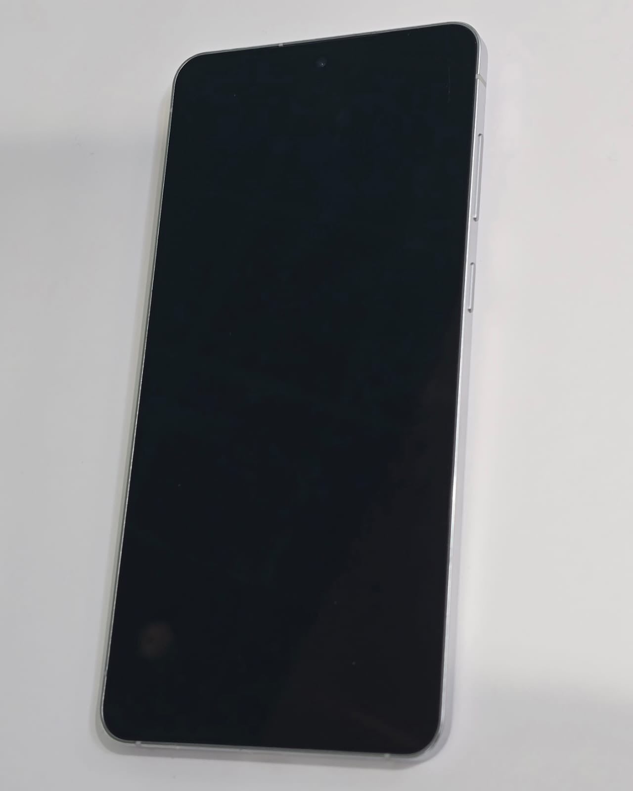 iPhone 15 - 128GB - TDRA Version - Good