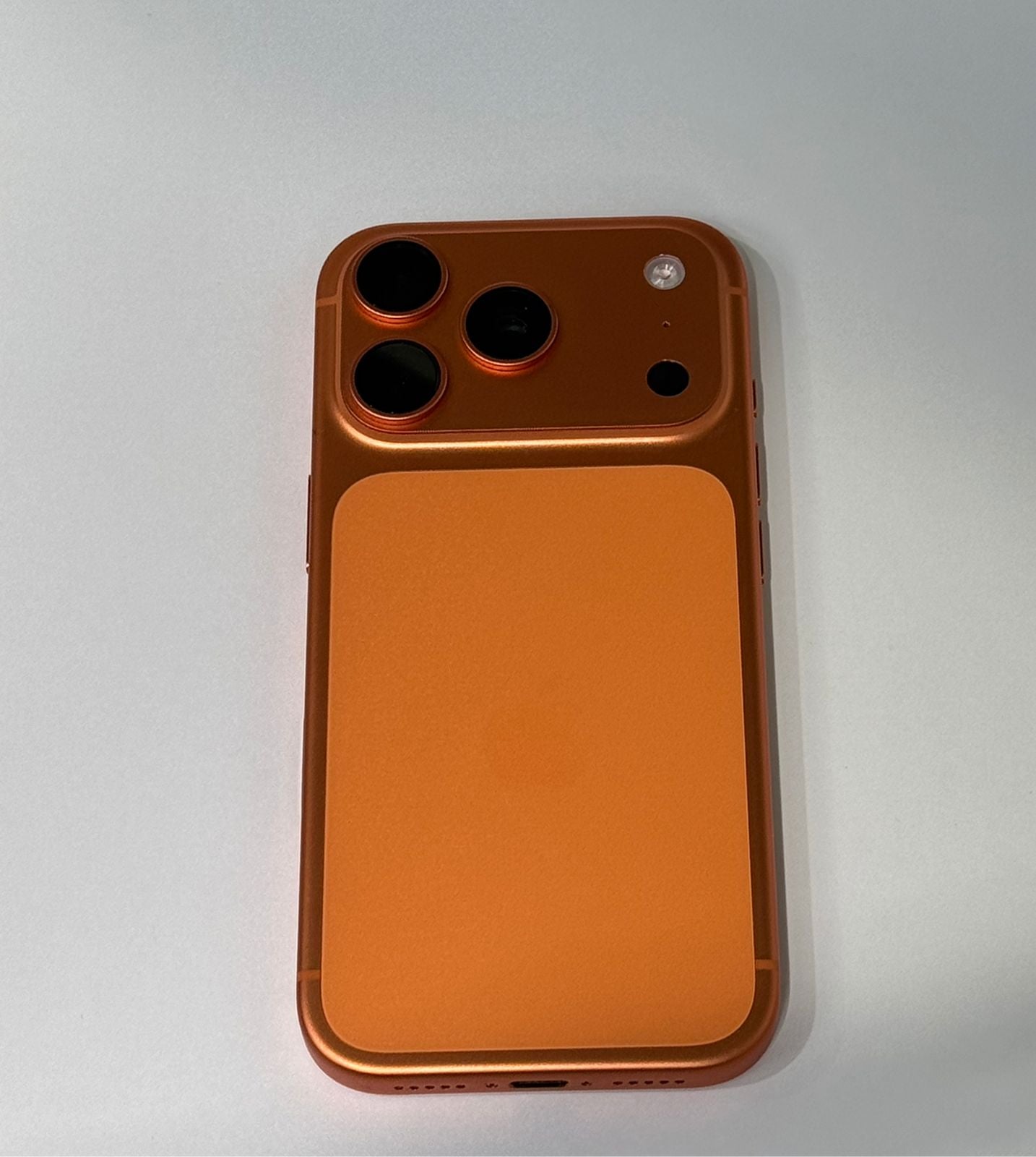 iPhone 17 Pro - 256GB - Japan Version - Excellent