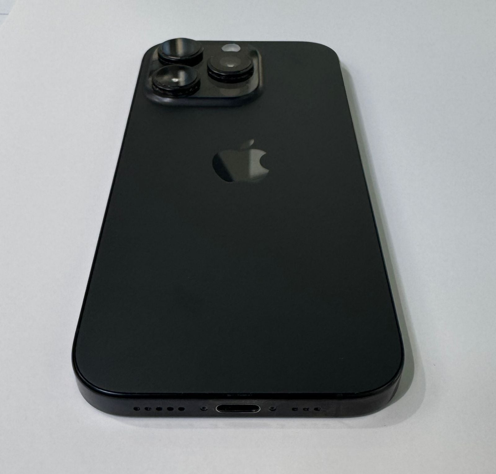 iPhone 16 Pro - 256GB - TDRA Version - Excellent