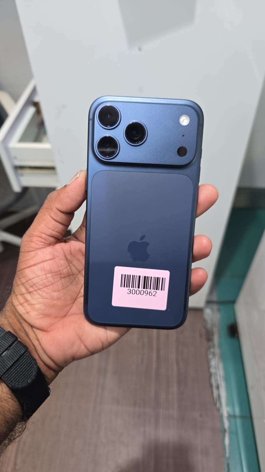iPhone 17 Pro Max - TDRA Version - 256GB - Excellent