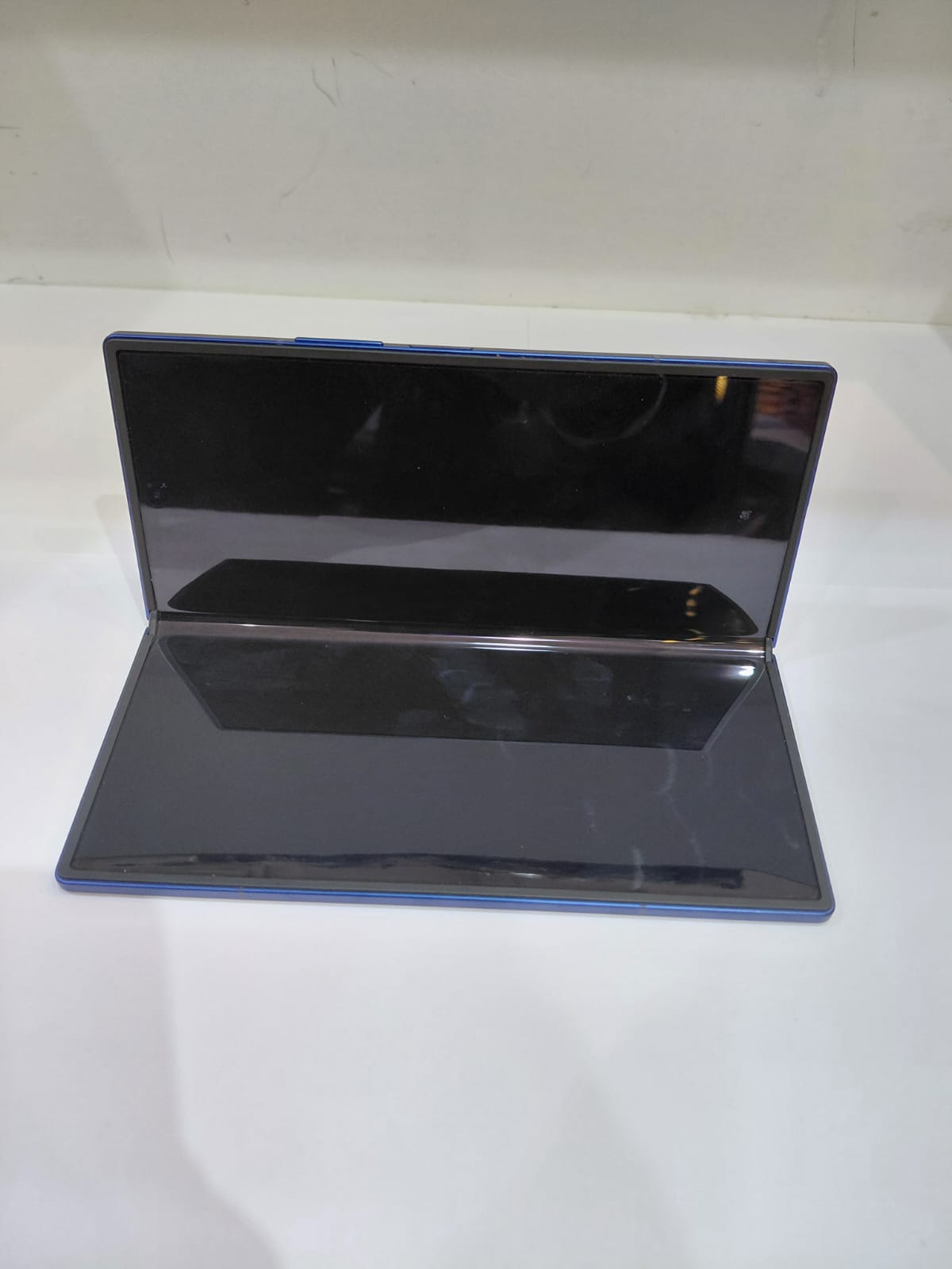 Samsung Galaxy Z Fold 7 - 256GB - UAE version - Excellent